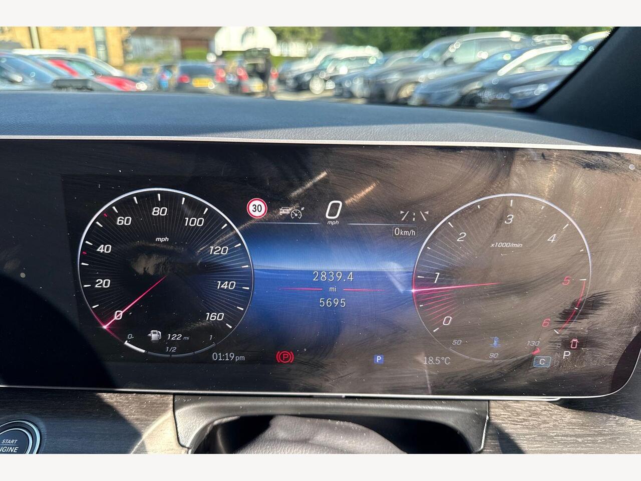 Used Mercedes-Benz V-Class 2025 for sale - 77770890: Photo 6