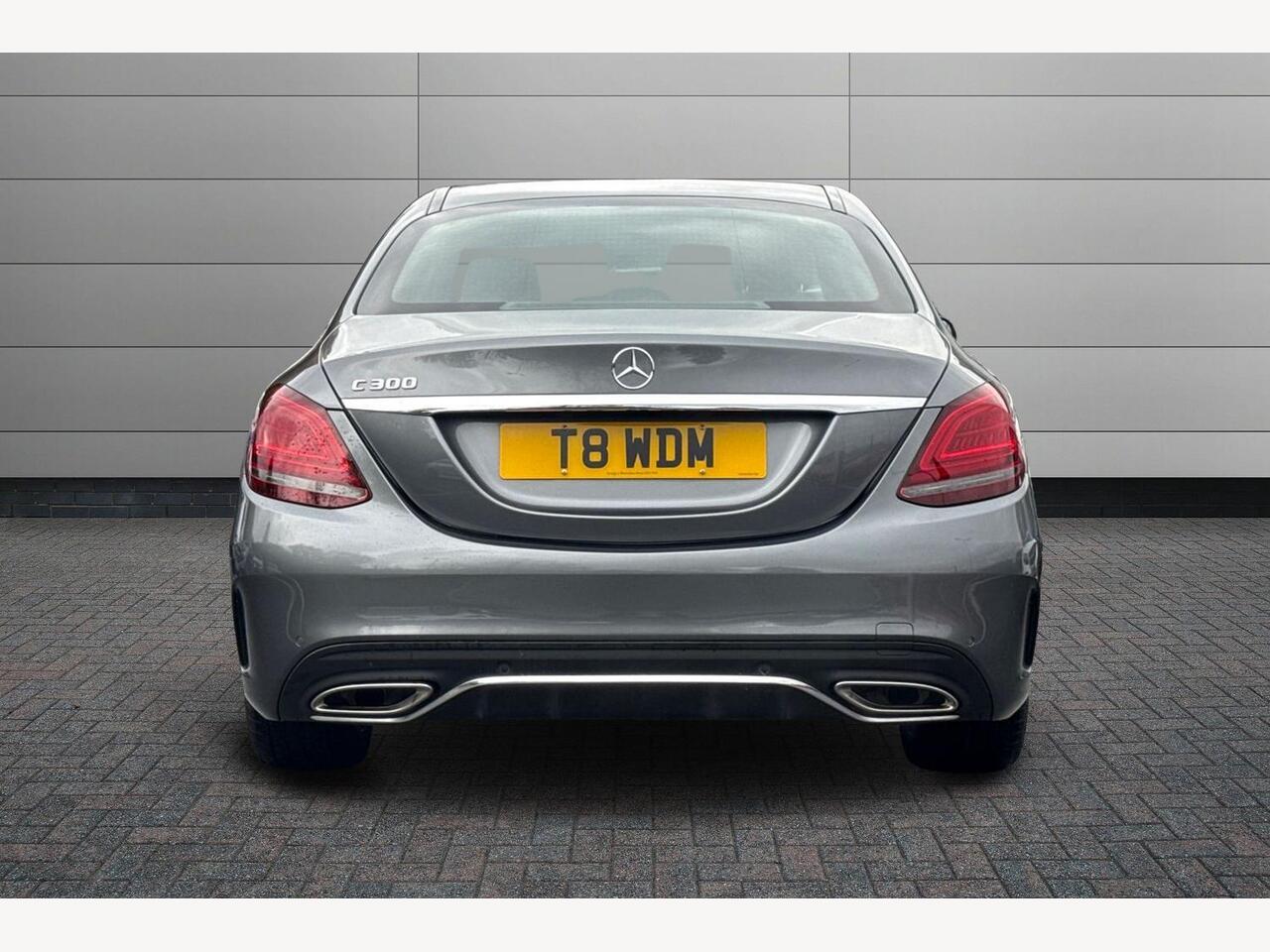 Used Mercedes-Benz C Class 2019 for sale - 76673788: Photo 4