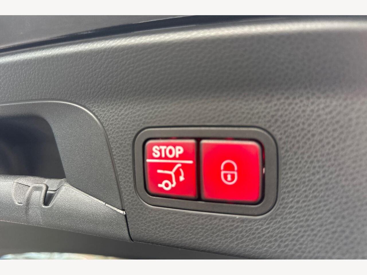 Used Mercedes-Benz GLC 2023 for sale - 77332761: Photo 14