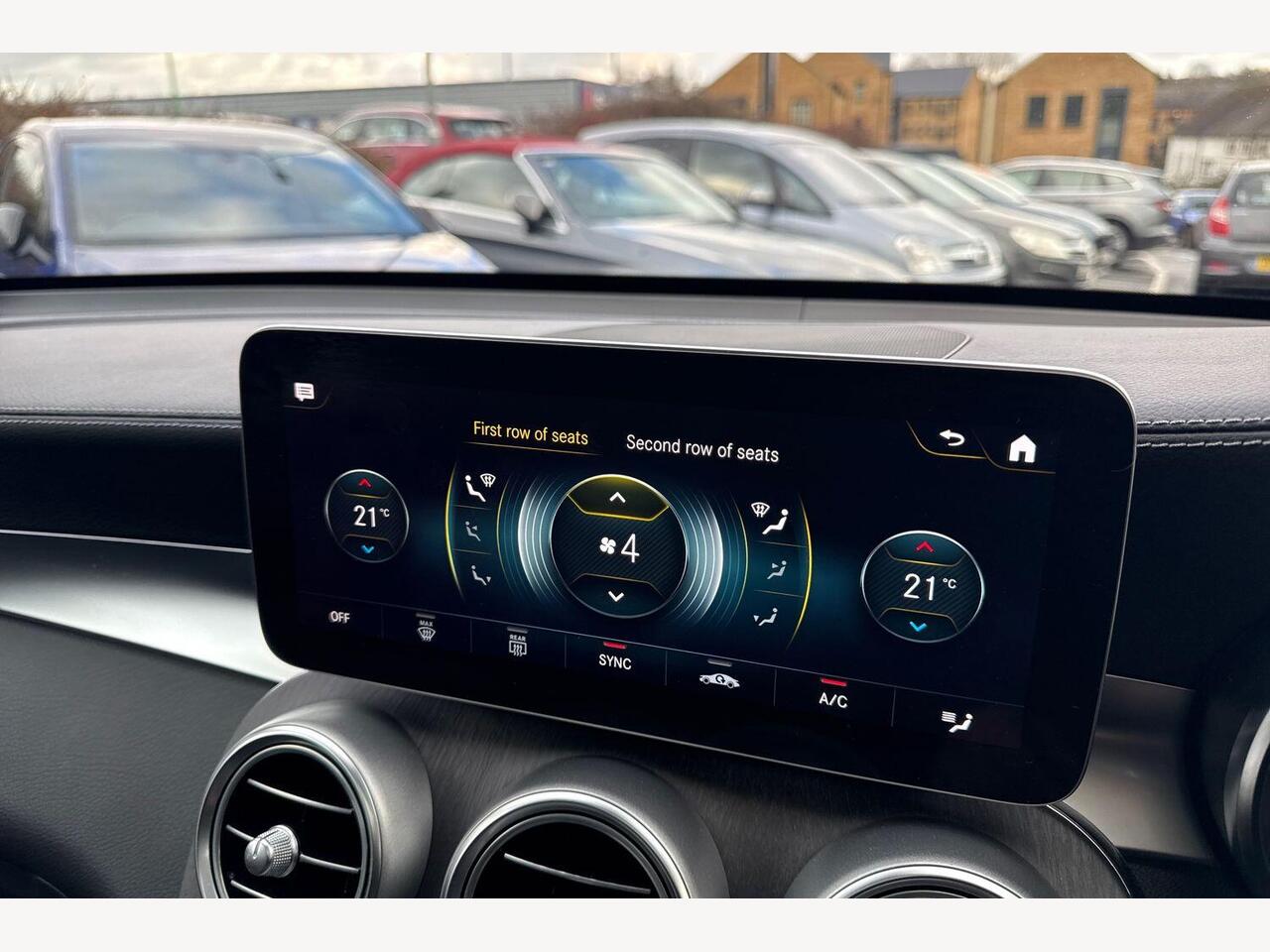 Used Mercedes-Benz GLC 2023 for sale - 77332761: Photo 18