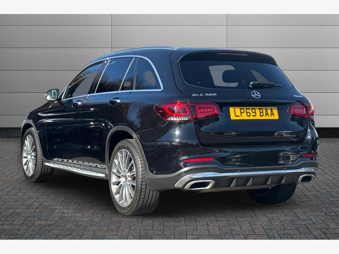 Used Mercedes-Benz GLC 2019 for sale - 78021920: Photo 2