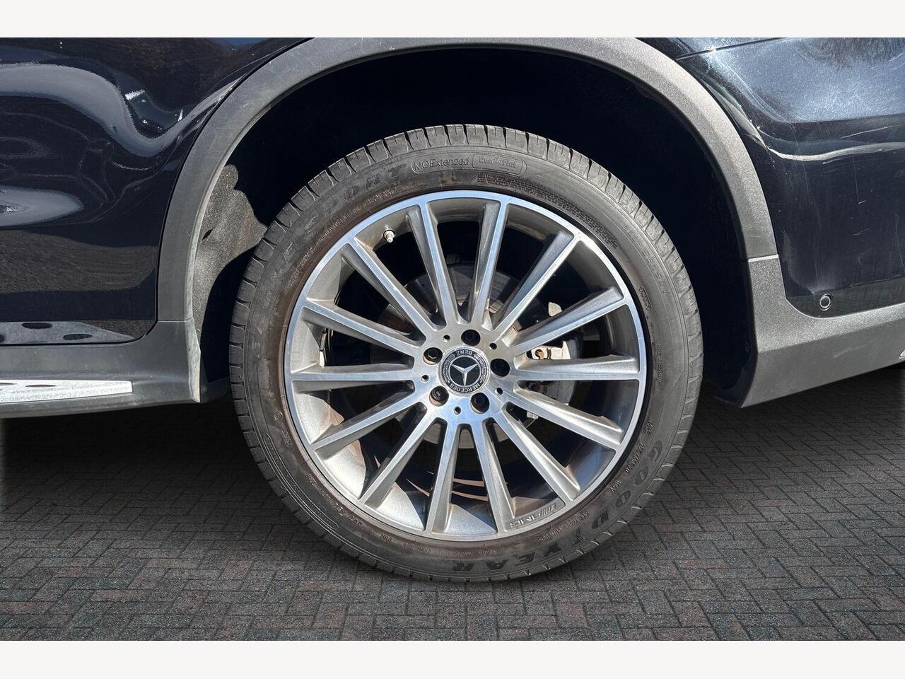 Used Mercedes-Benz GLC 2019 for sale - 78021920: Photo 4