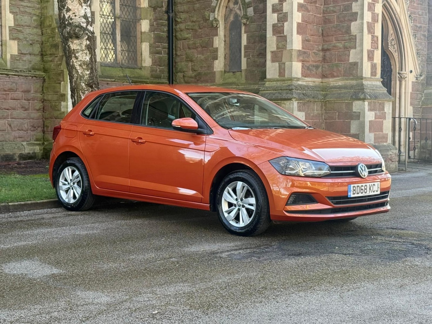 Used Volkswagen Polo 2018 for sale - 77938198: Photo 2