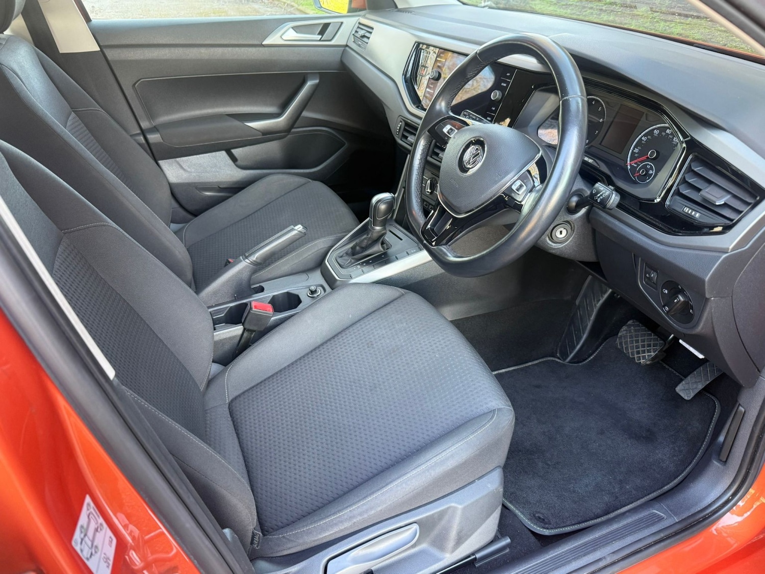 Used Volkswagen Polo 2018 for sale - 77938198: Photo 8