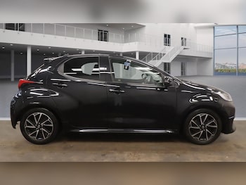 Used Toyota Yaris 2022 for sale - 76769564: Photo