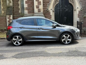 Used Ford Fiesta 2020 for sale - 75088941: Photo