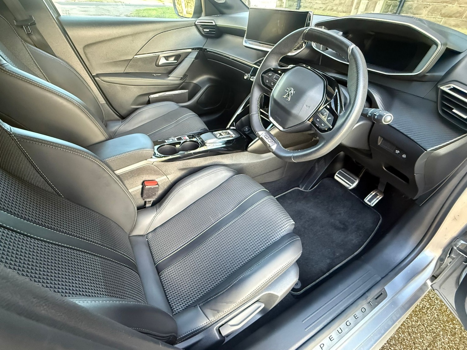 Used Peugeot 208 2022 for sale - 77938197: Photo 8