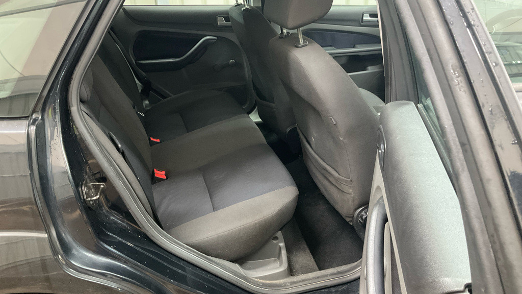 Used Ford Focus 2007 for sale - 77750029: Photo 9