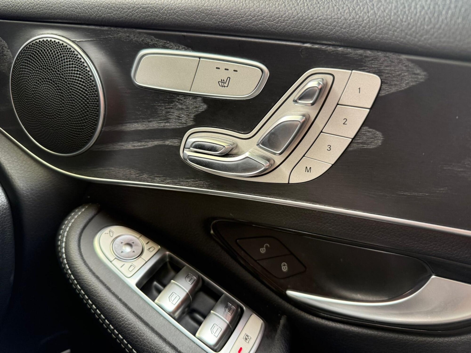 Used Mercedes-Benz GLC 2018 for sale - 76897048: Photo 19