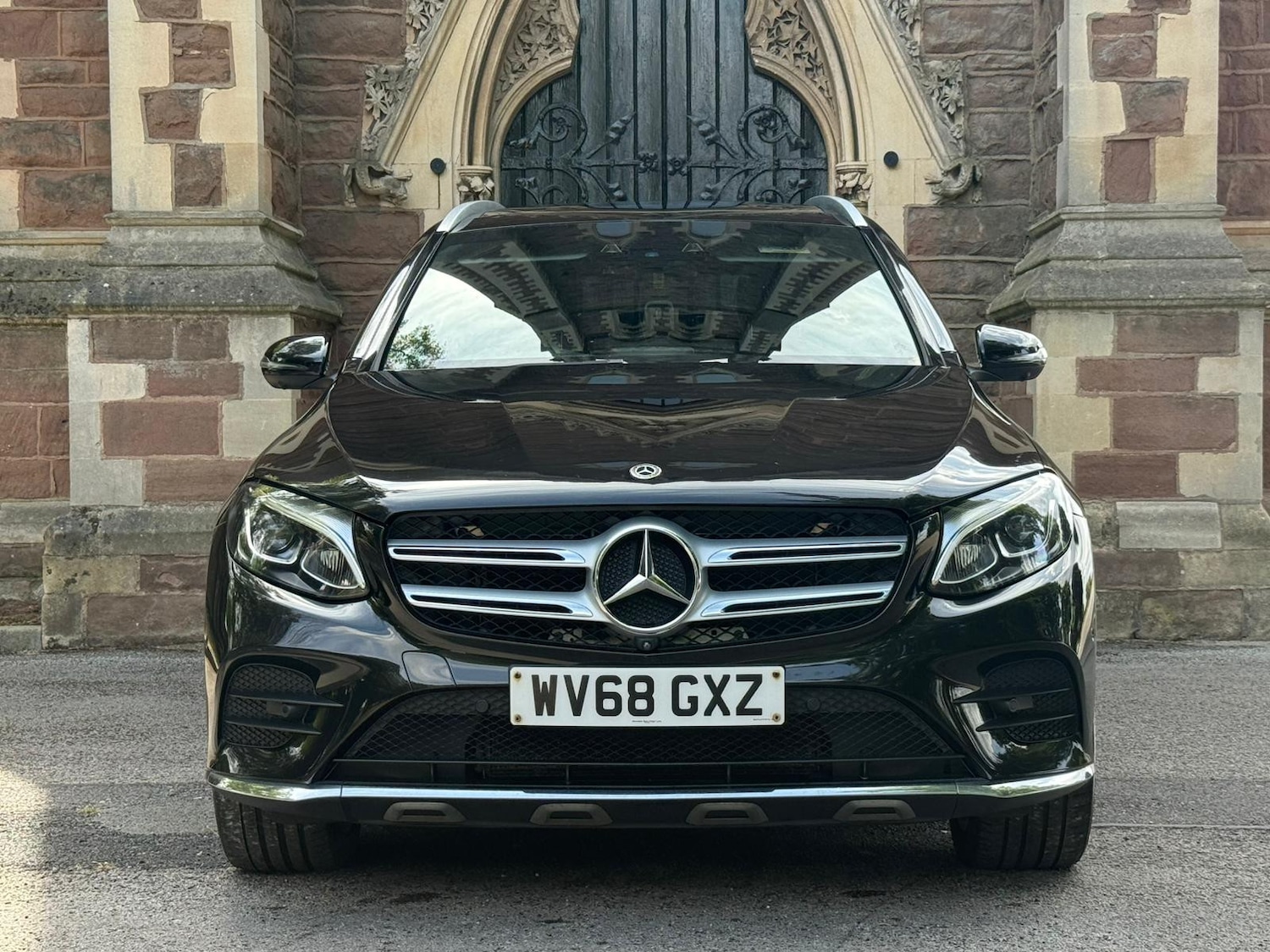 Used Mercedes-Benz GLC 2018 for sale - 76897048: Photo 2