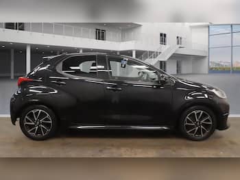 Used Toyota Yaris 2022 for sale - 79524719: Photo
