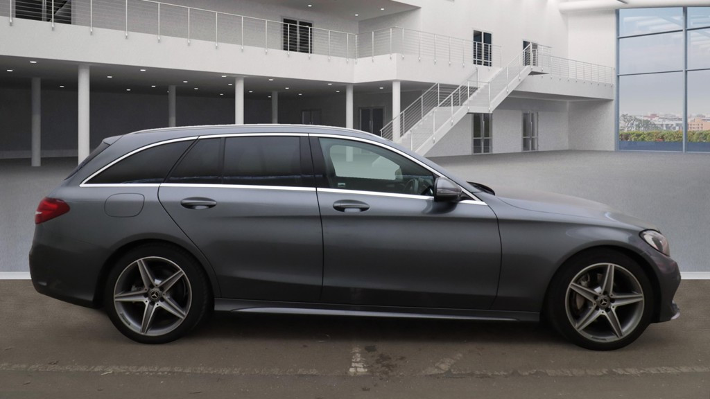 Used Mercedes-Benz C Class 2017 for sale - 76580009: Photo 8