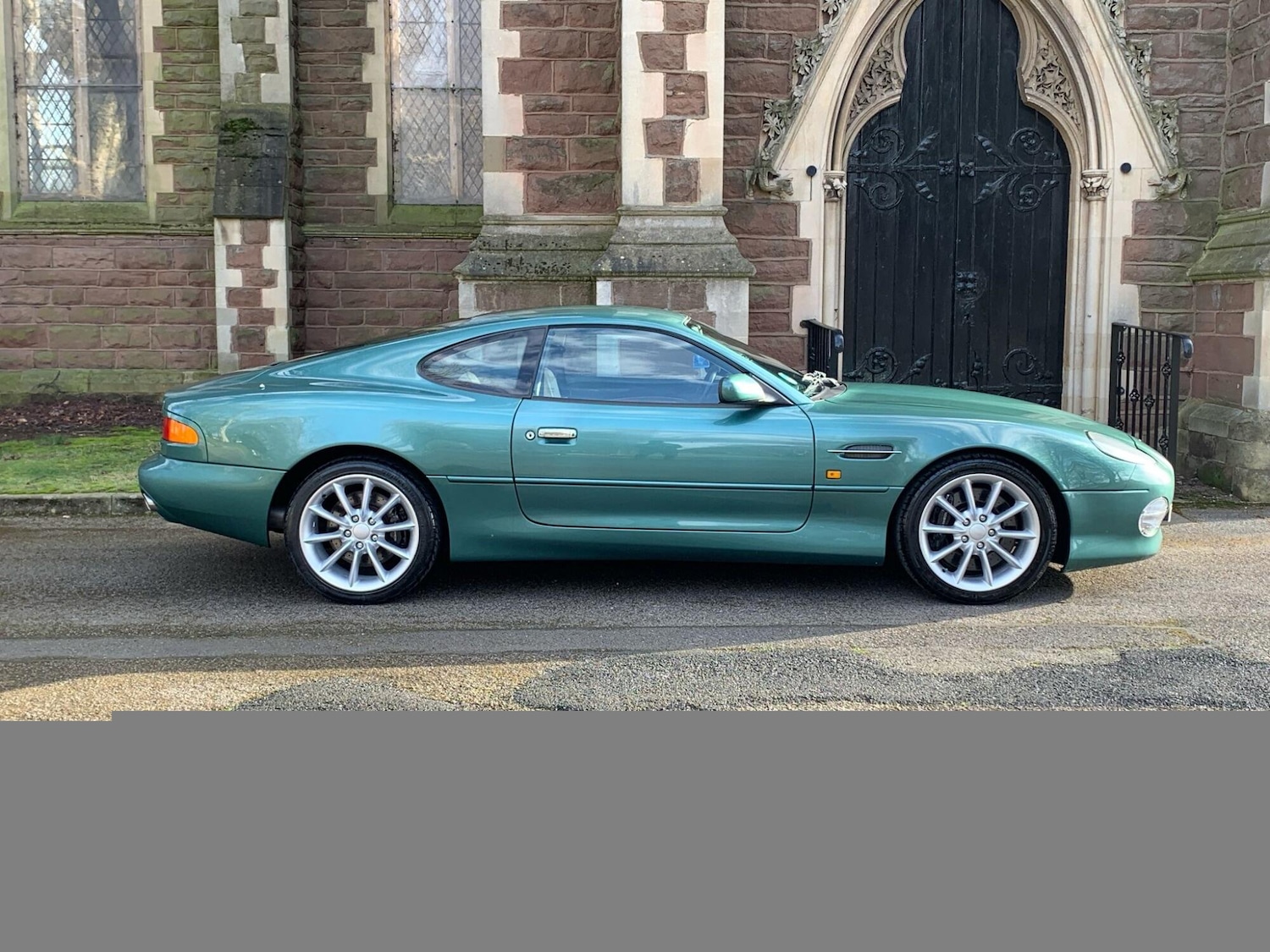Used Aston Martin DB7 2001 for sale - 77189379: Photo 5