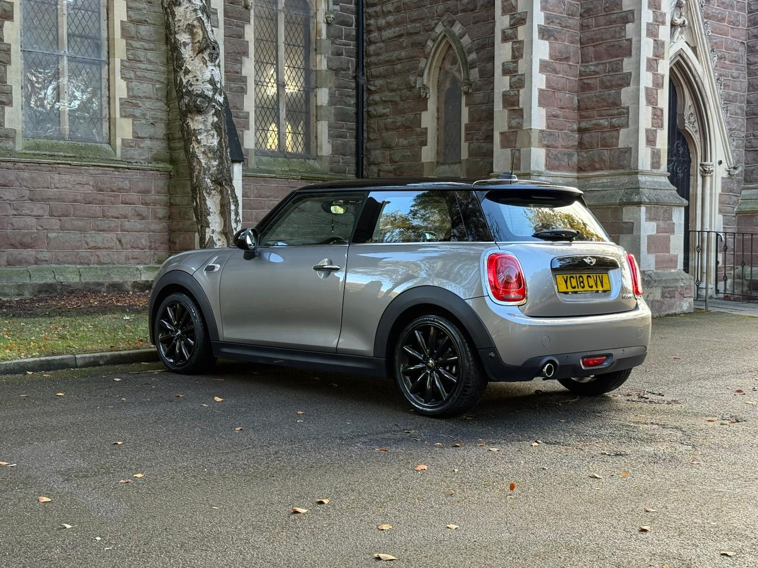 Used MINI Hatch 2018 for sale - 76784993: Photo 8