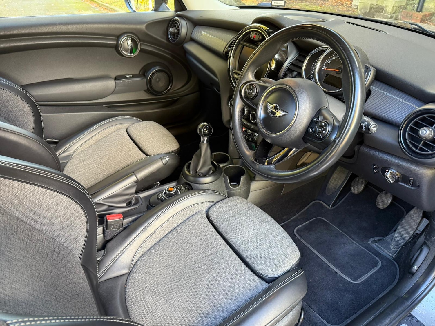 Used MINI Hatch 2018 for sale - 76784993: Photo 9