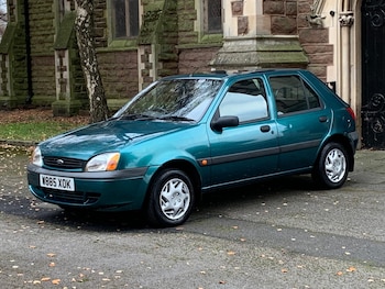 Used Ford Fiesta 2000 for sale - 75266552: Photo