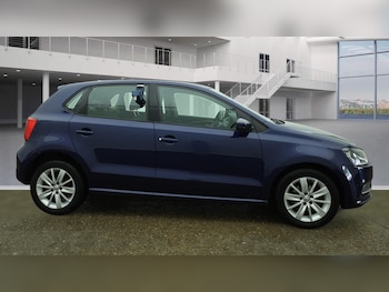 Used Volkswagen Polo 2016 for sale - 75994668: Photo