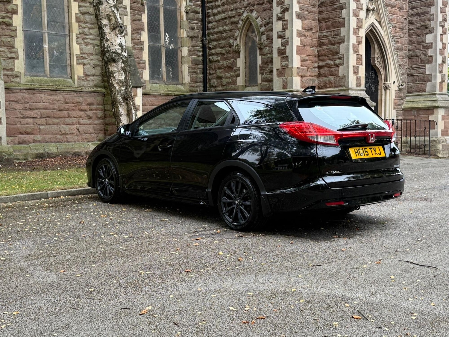 Used Honda Civic 2015 for sale - 76579997: Photo 8