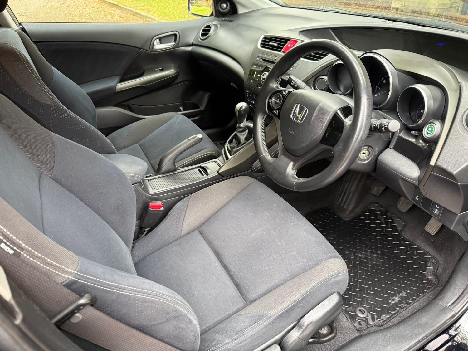 Used Honda Civic 2015 for sale - 76579997: Photo 9