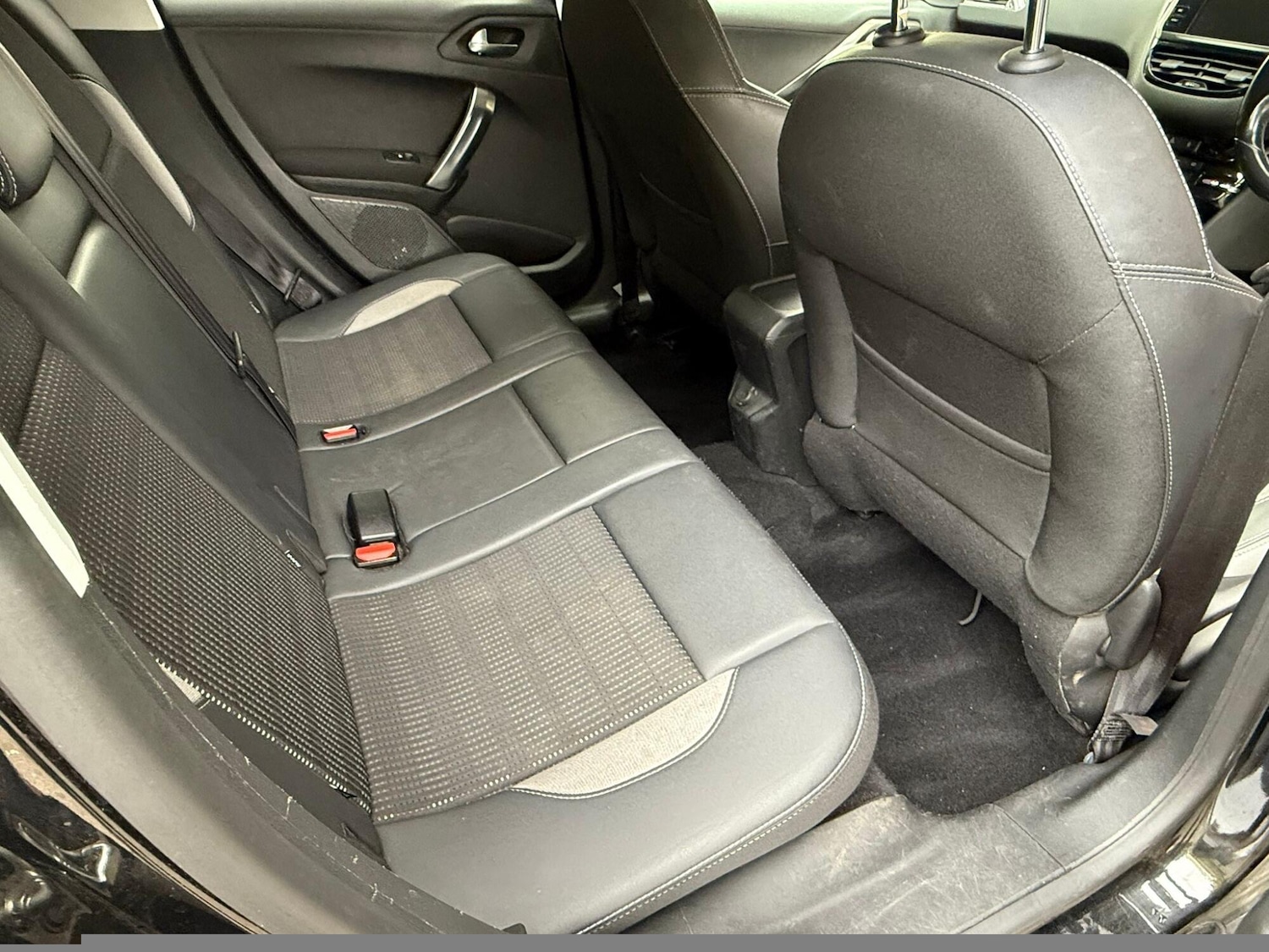 Used Peugeot 2008 2018 for sale - 76149334: Photo 11
