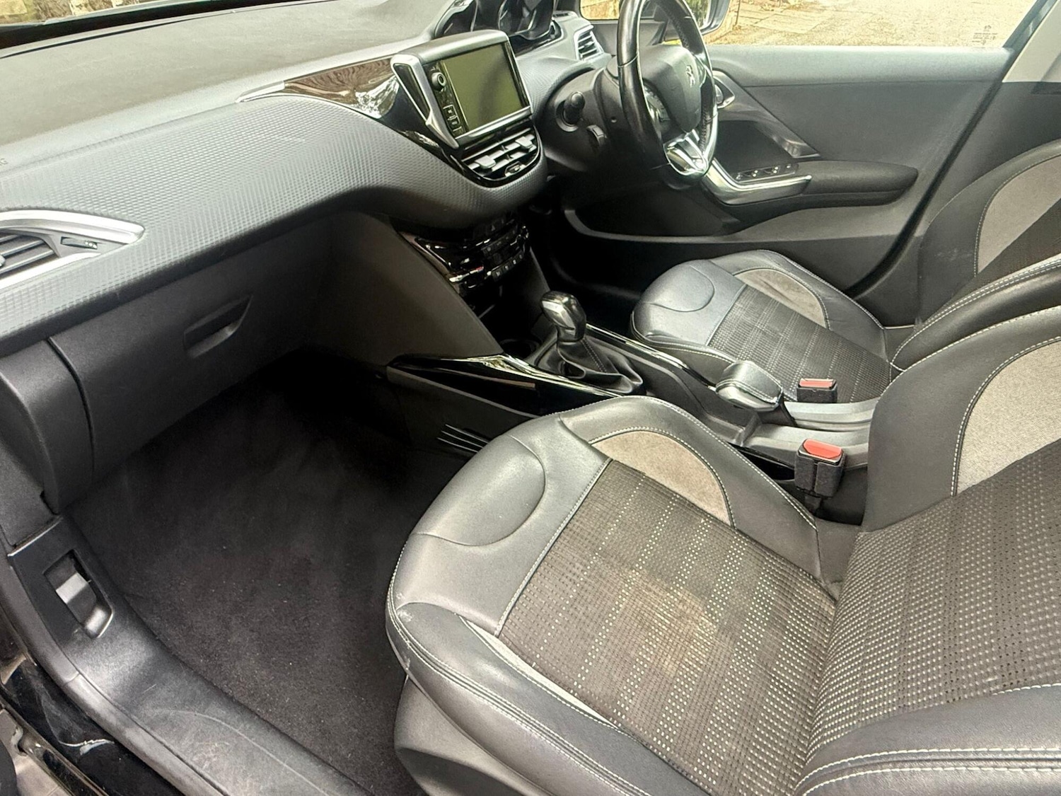 Used Peugeot 2008 2018 for sale - 76149334: Photo 14