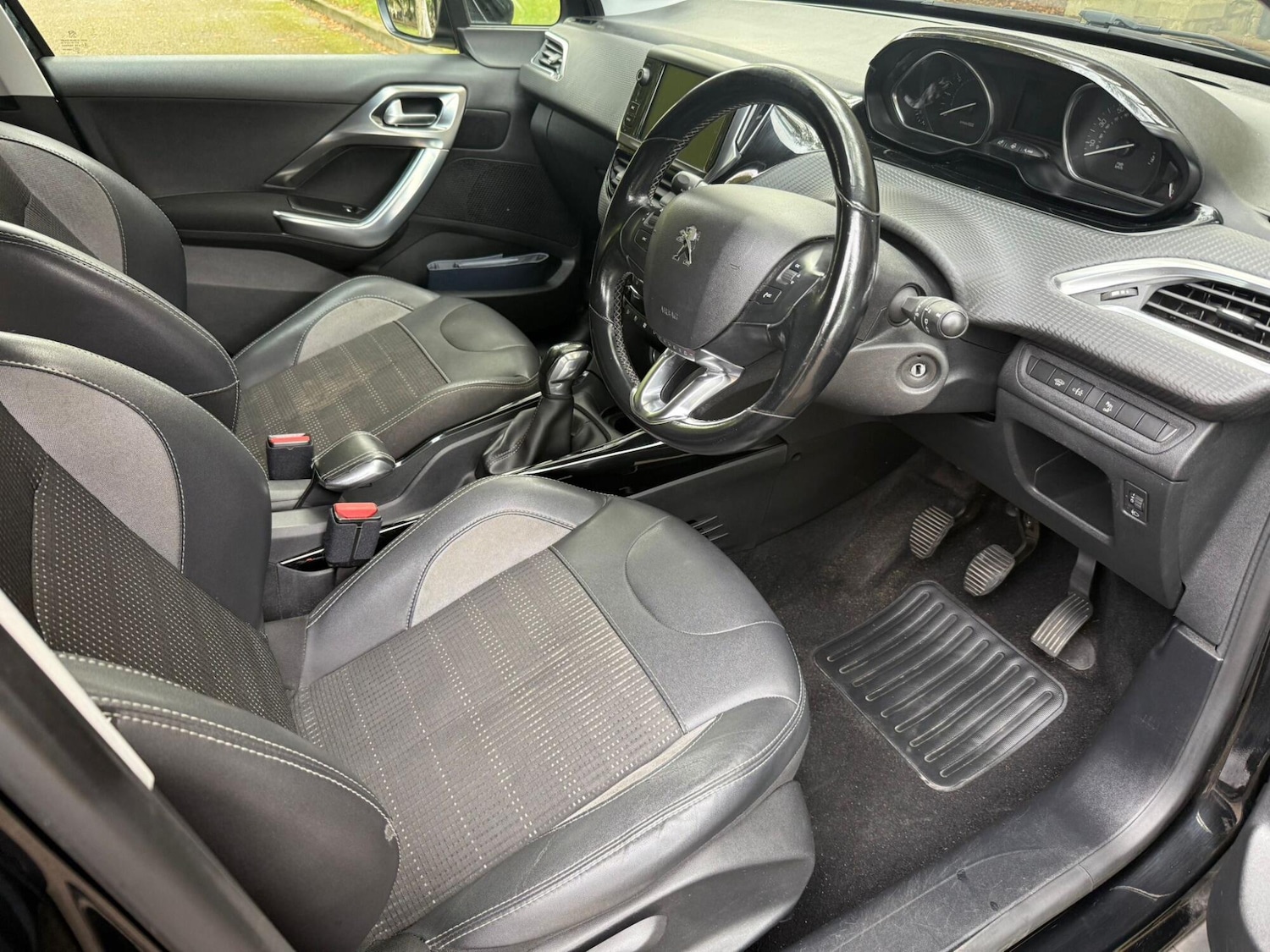 Used Peugeot 2008 2018 for sale - 76149334: Photo 9