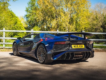 Used Lamborghini Aventador 2016 for sale - 78375233: Photo