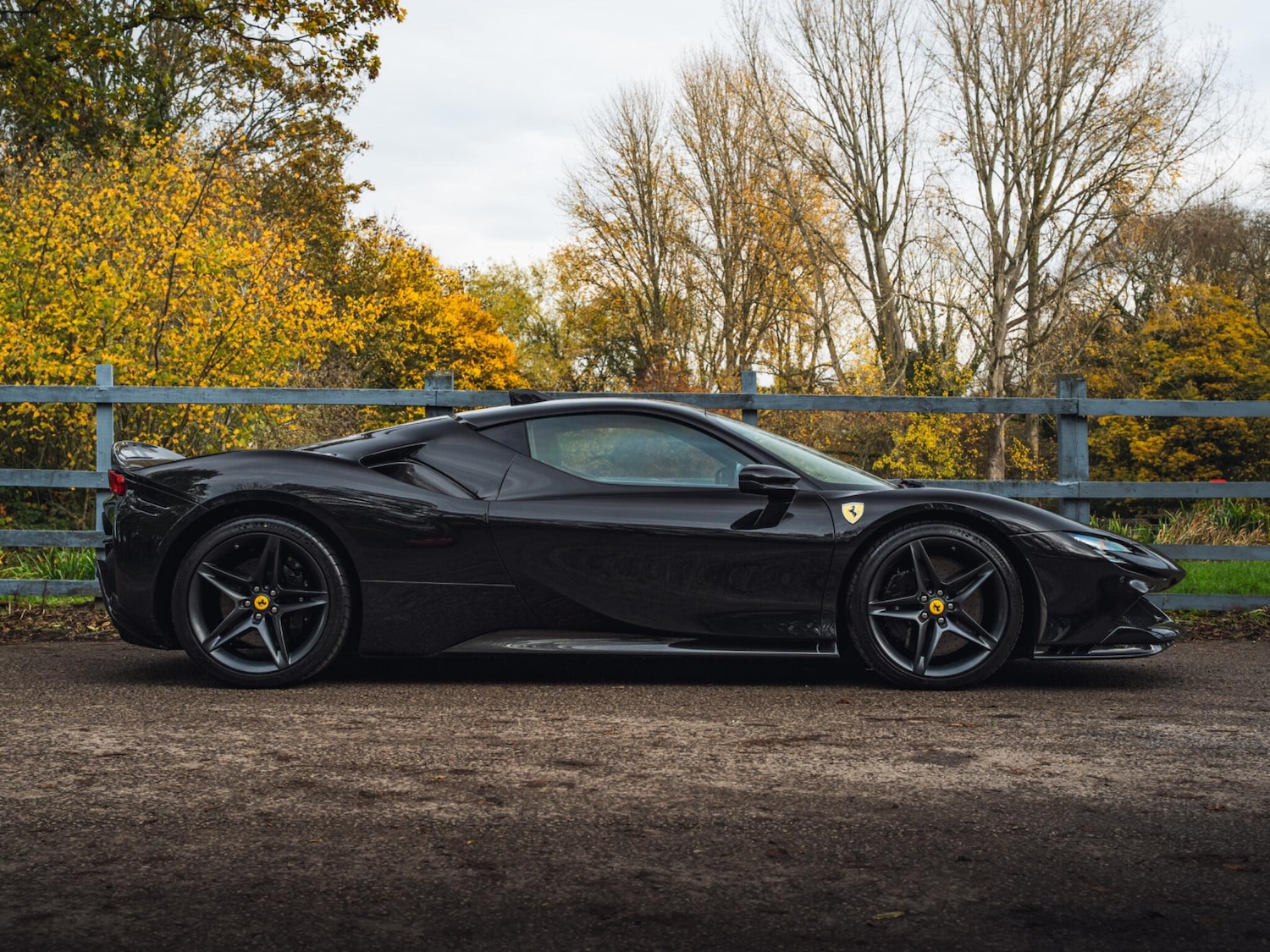 Used Ferrari SF90 Spider 2021 for sale - 76498807: Photo 12