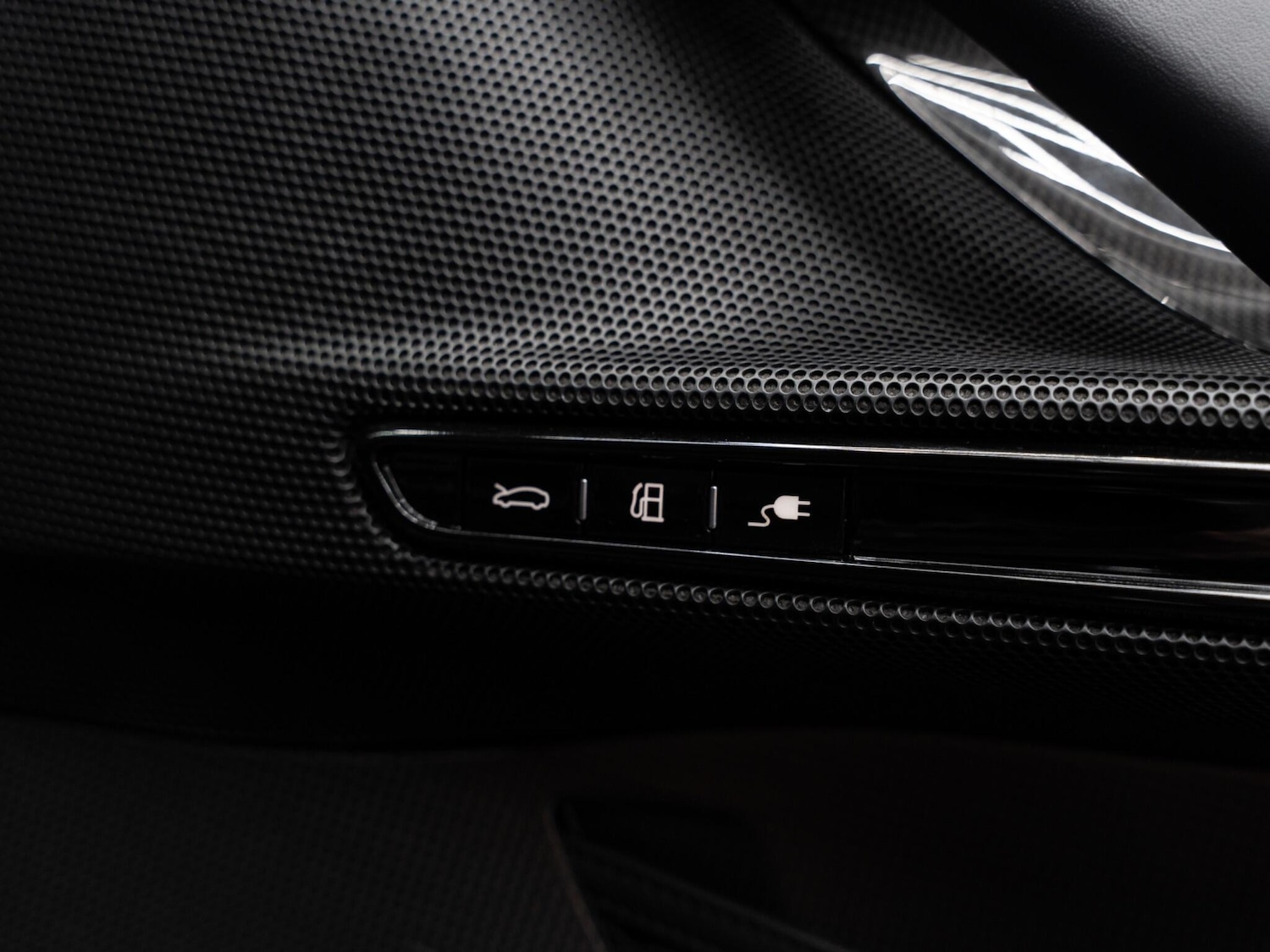 Used Ferrari SF90 Spider 2021 for sale - 76498807: Photo 29