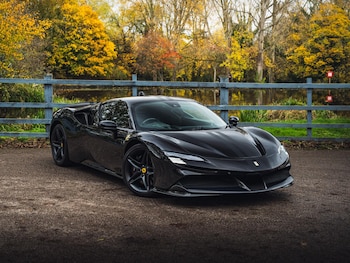 Used Ferrari SF90 Spider 2021 for sale - 76498807: Photo
