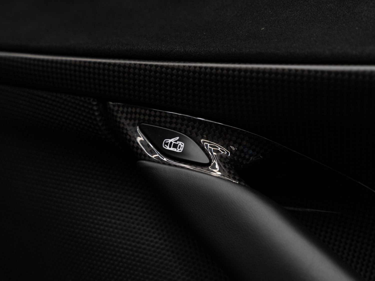 Used Ferrari SF90 Spider 2021 for sale - 76498807: Photo 30