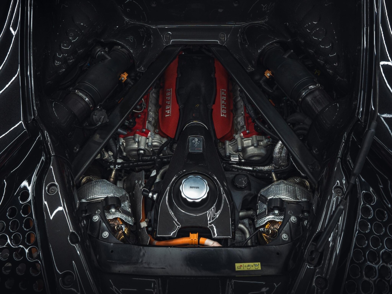 Used Ferrari SF90 Spider 2021 for sale - 76498807: Photo 31