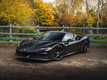 Used Ferrari SF90 Spider 2021 for sale - 76498807: Photo
