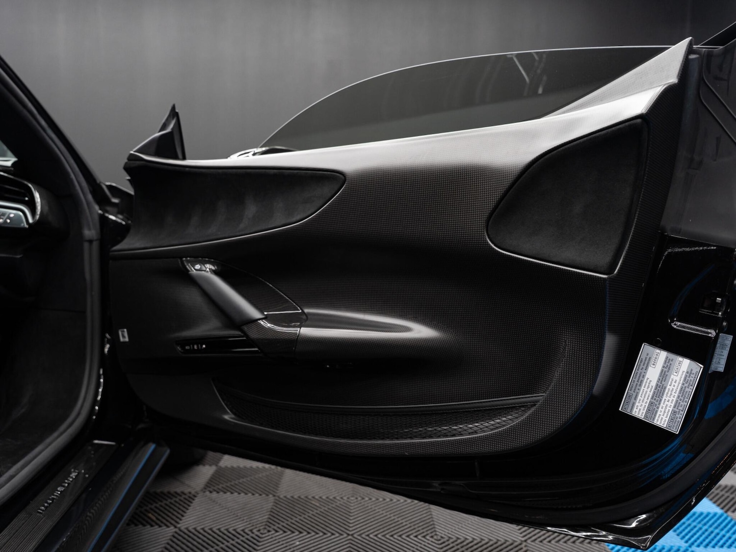 Used Ferrari SF90 Spider 2021 for sale - 76498807: Photo 84