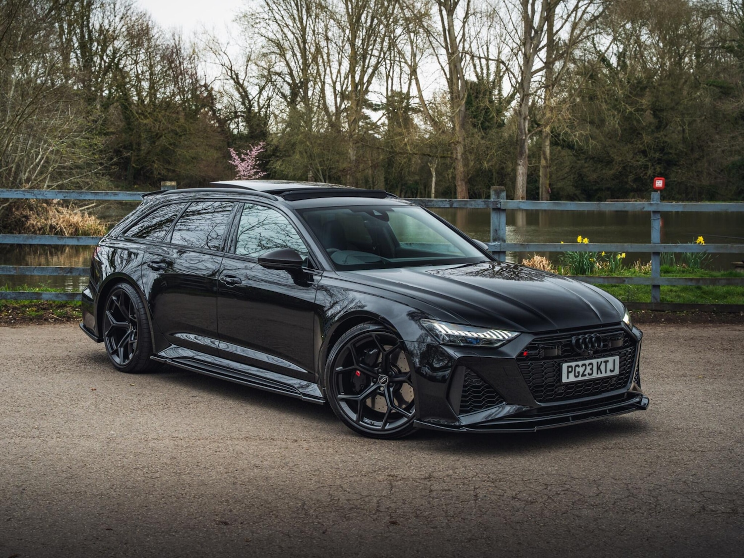 Used Audi RS6 2023 for sale - 78156761: Photo 2