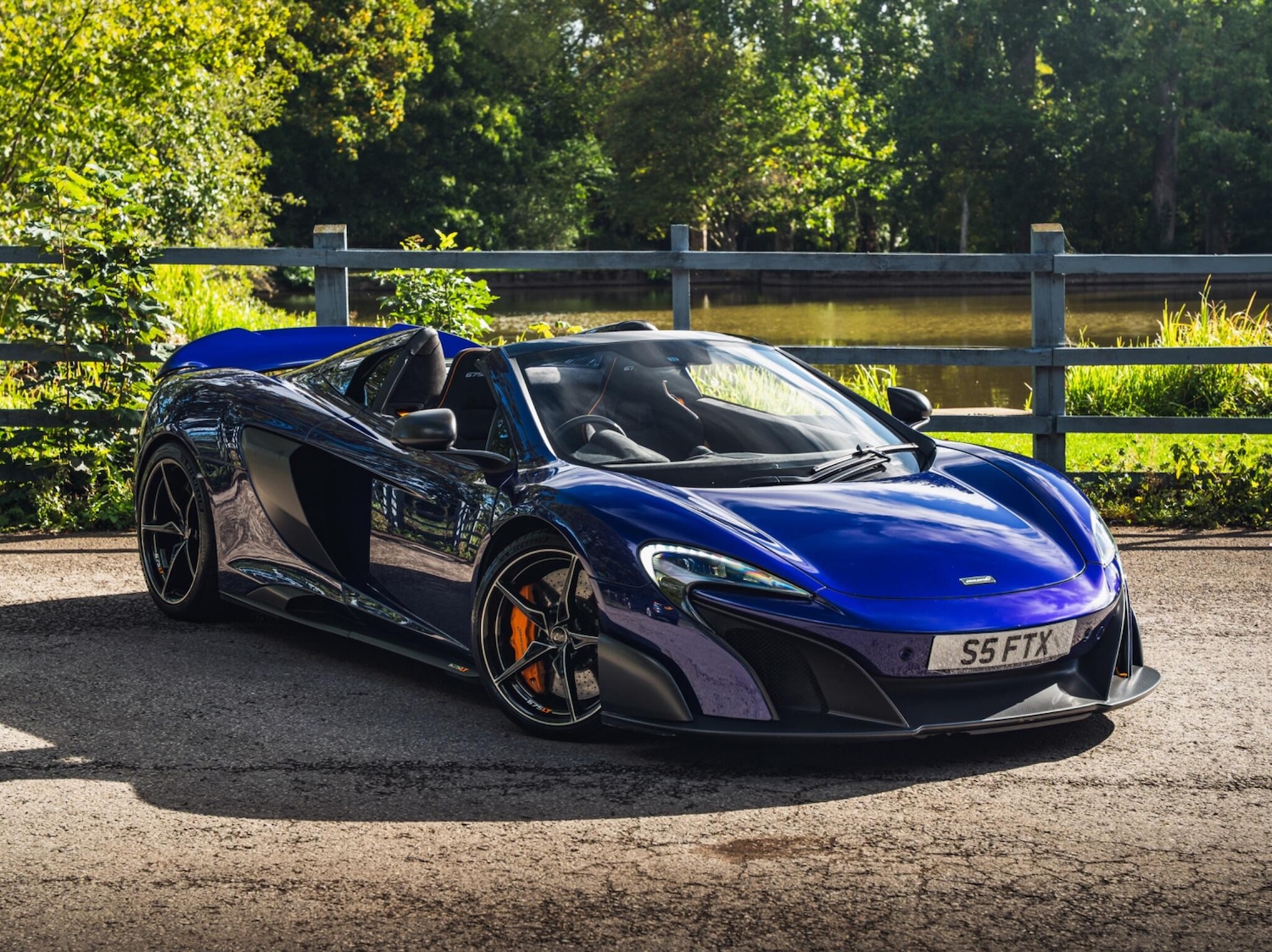 Used McLaren 675LT 2016 for sale - 75808941: Photo 2