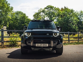 Used Land Rover Defender 90 2021 for sale - 79521243: Photo