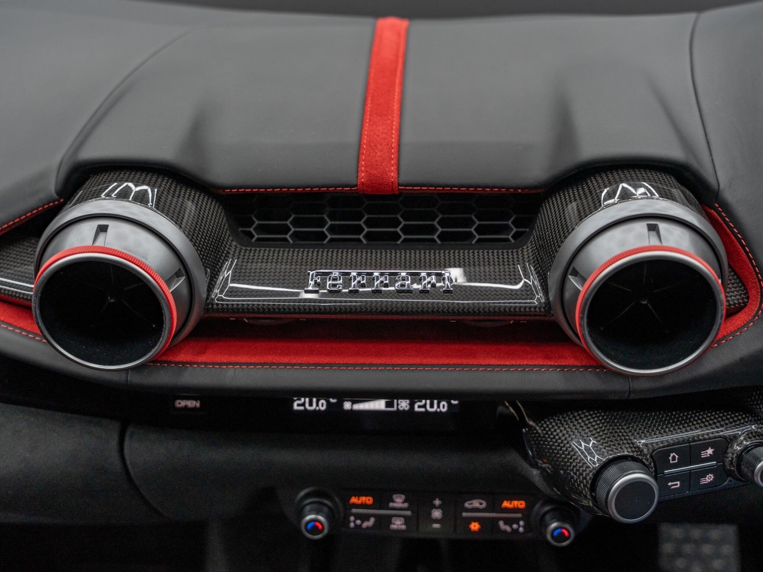 Used Ferrari 812 Superfast for sale - 77396008: Photo 89