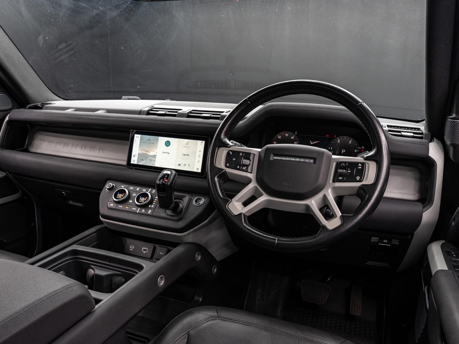 Used Land Rover Defender 110 2022 for sale - 76513098: Photo 10