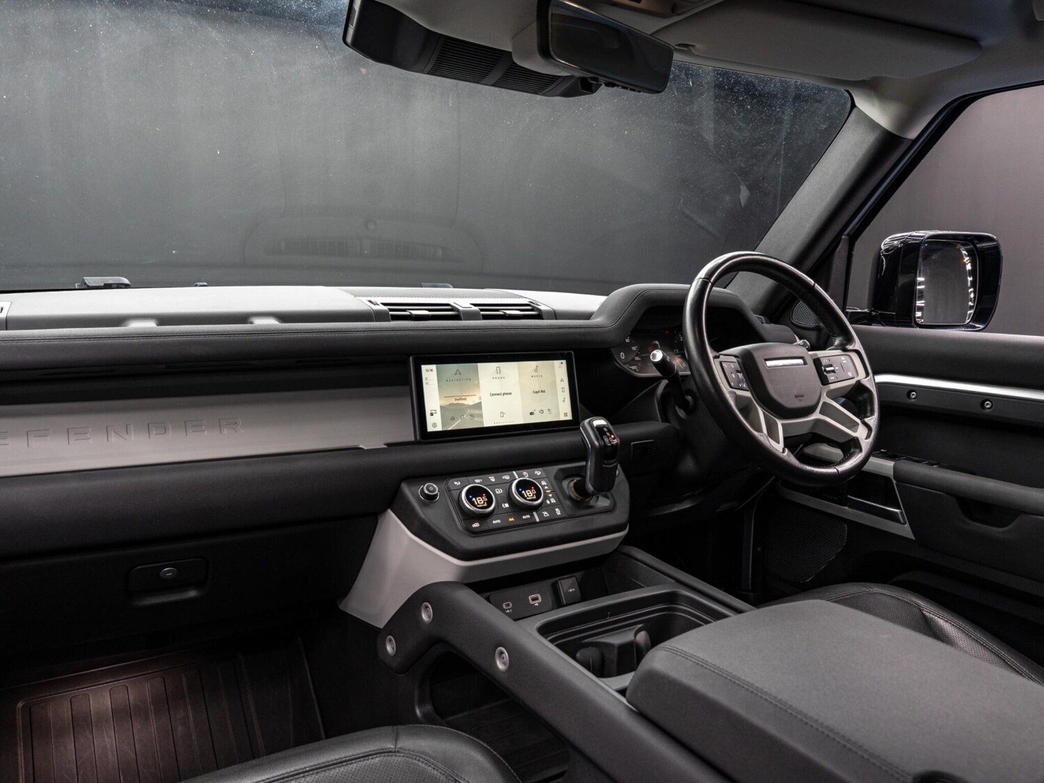 Used Land Rover Defender 110 2022 for sale - 76513098: Photo 11