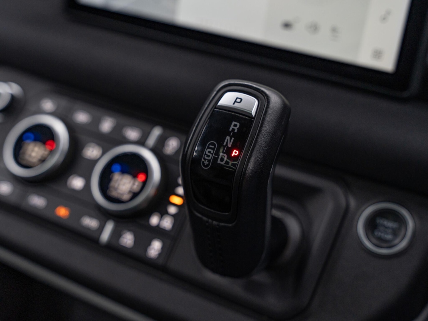 Used Land Rover Defender 110 2022 for sale - 76513098: Photo 14