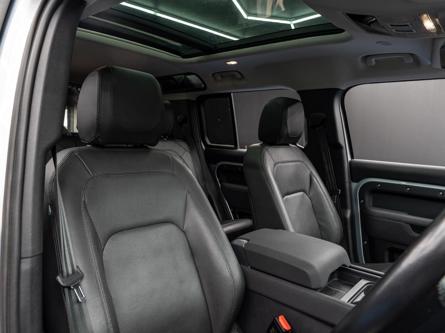 Used Land Rover Defender 110 2022 for sale - 76513098: Photo 15