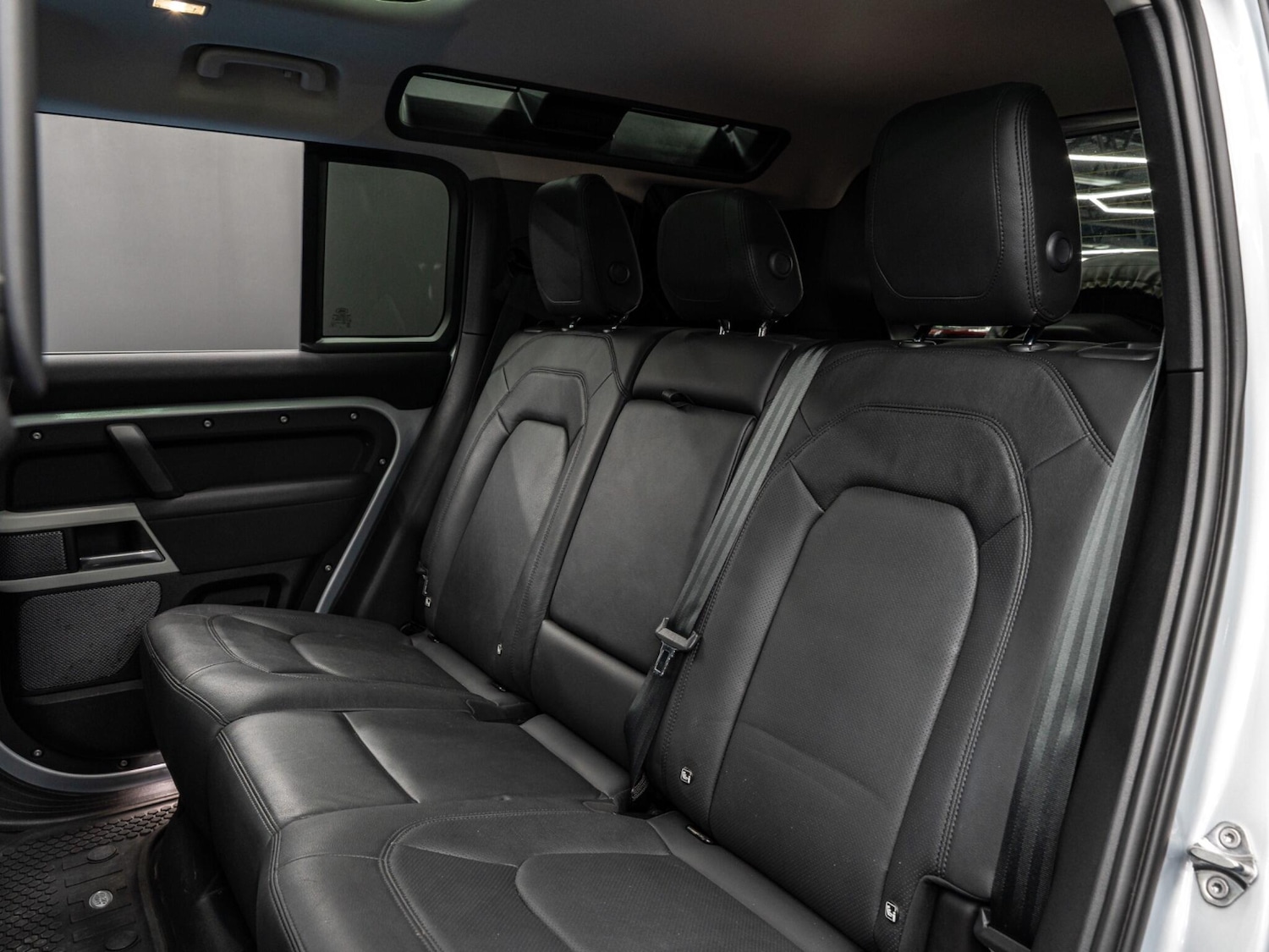 Used Land Rover Defender 110 2022 for sale - 76513098: Photo 19