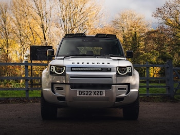 Used Land Rover Defender 110 2022 for sale - 76513098: Photo