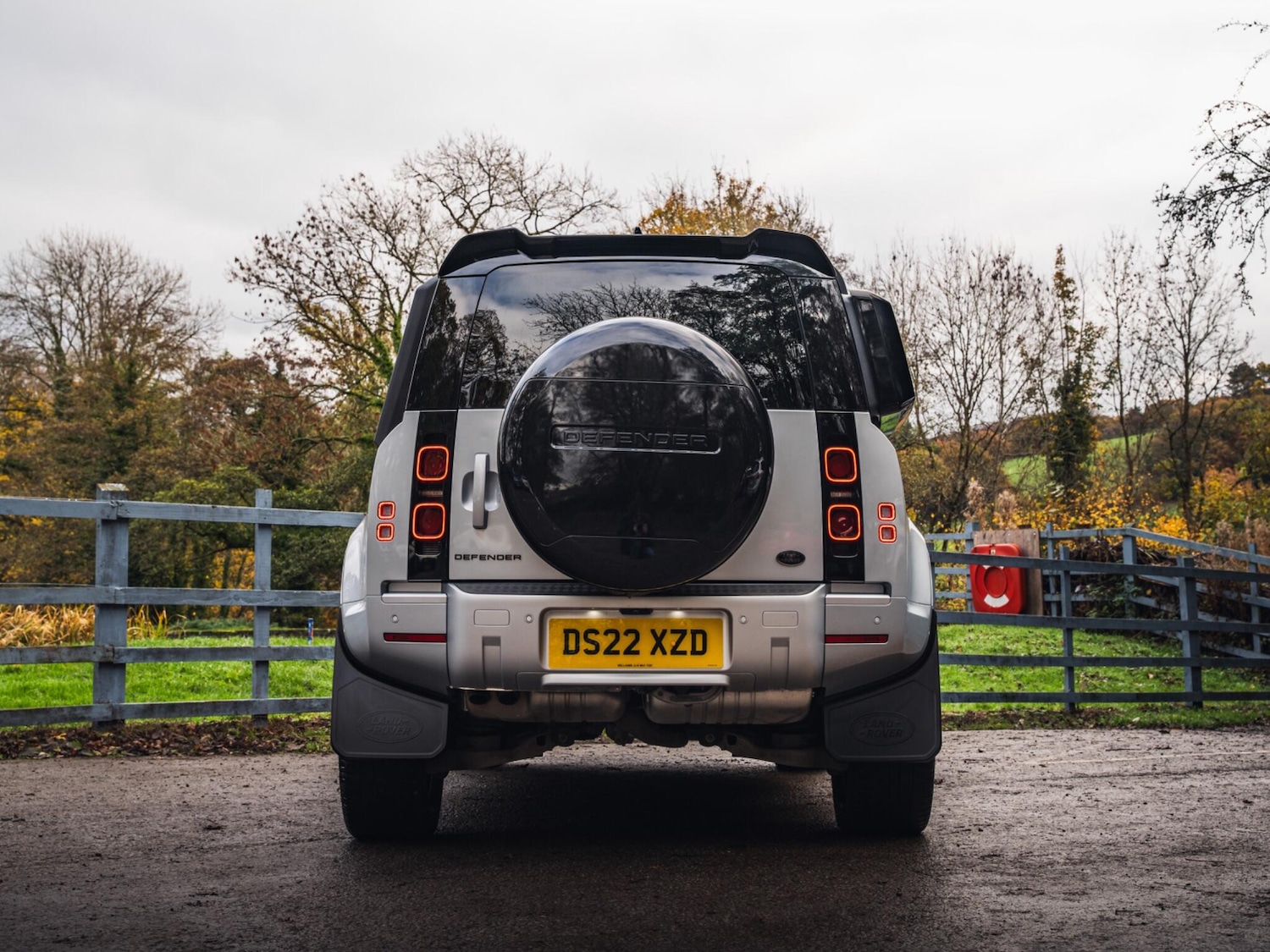 Used Land Rover Defender 110 2022 for sale - 76513098: Photo 8