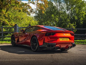 Used Ferrari 812 Superfast 2019 for sale - 79808588: Photo