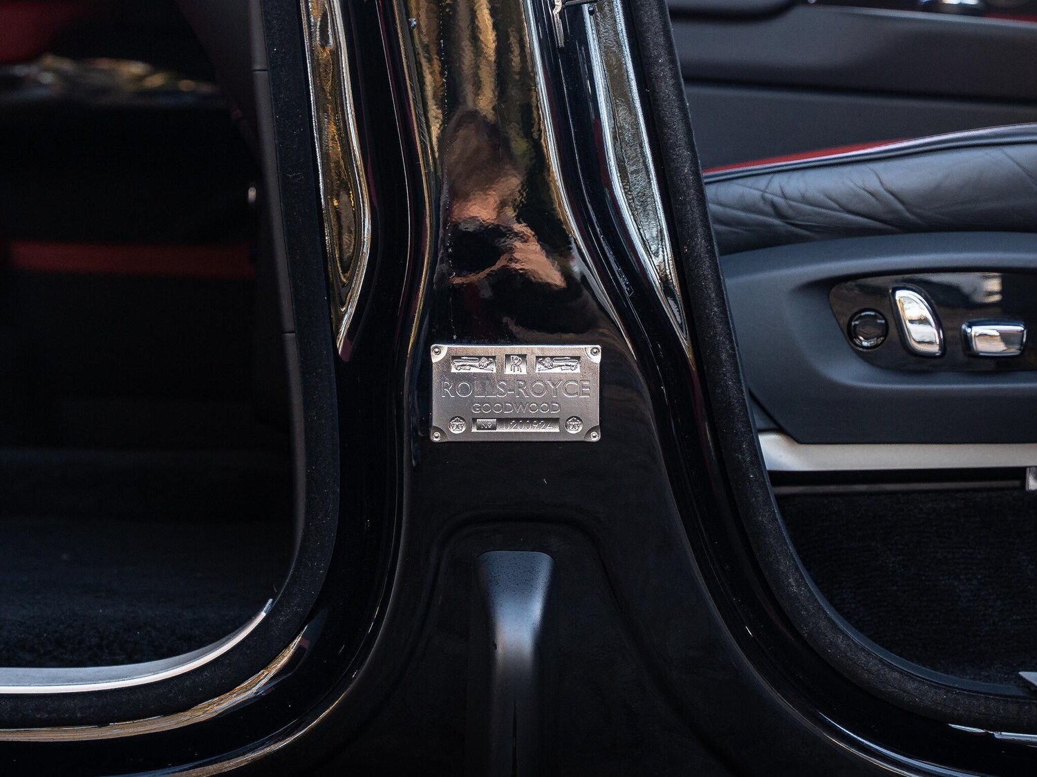 Used Rolls-Royce Cullinan 2020 for sale - 76765783: Photo 19