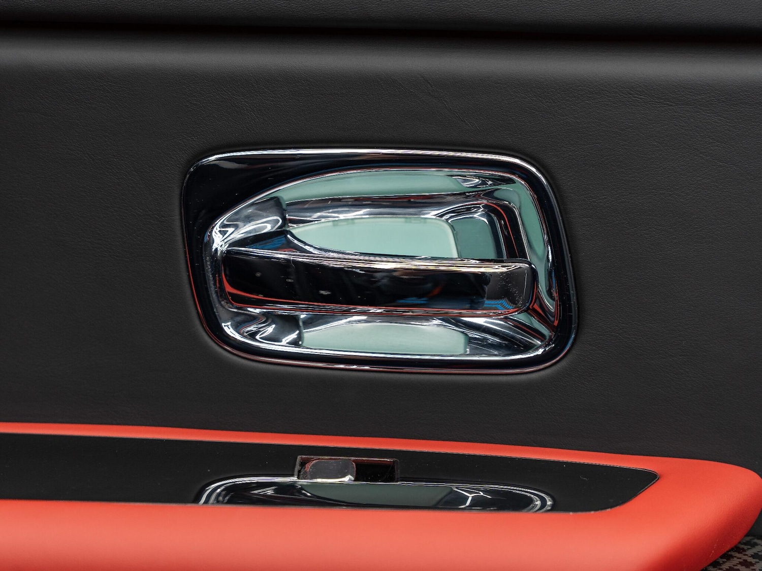 Used Rolls-Royce Cullinan 2020 for sale - 76765783: Photo 64