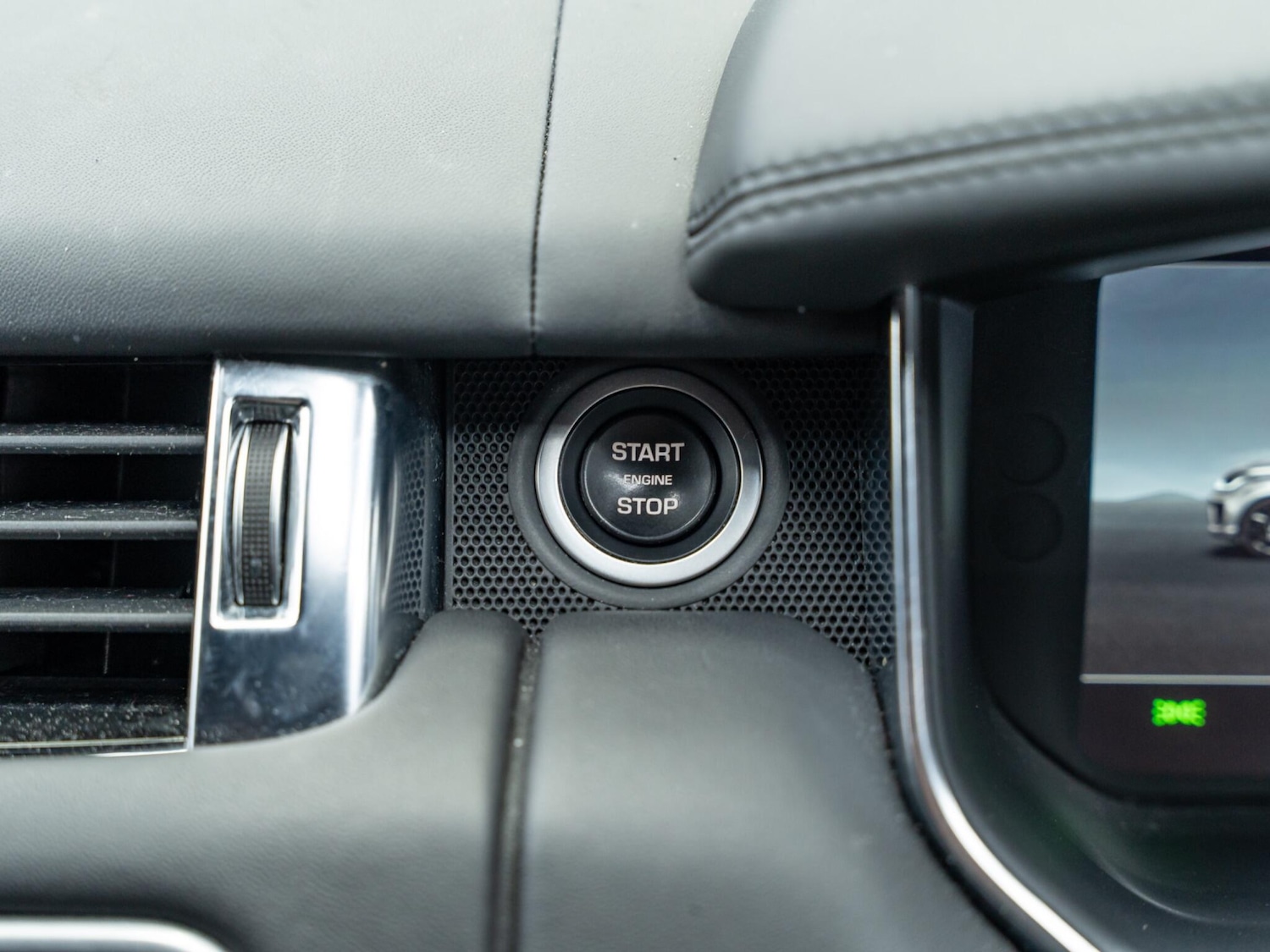 Used Land Rover Range Rover Sport 2022 for sale - 77574304: Photo 32