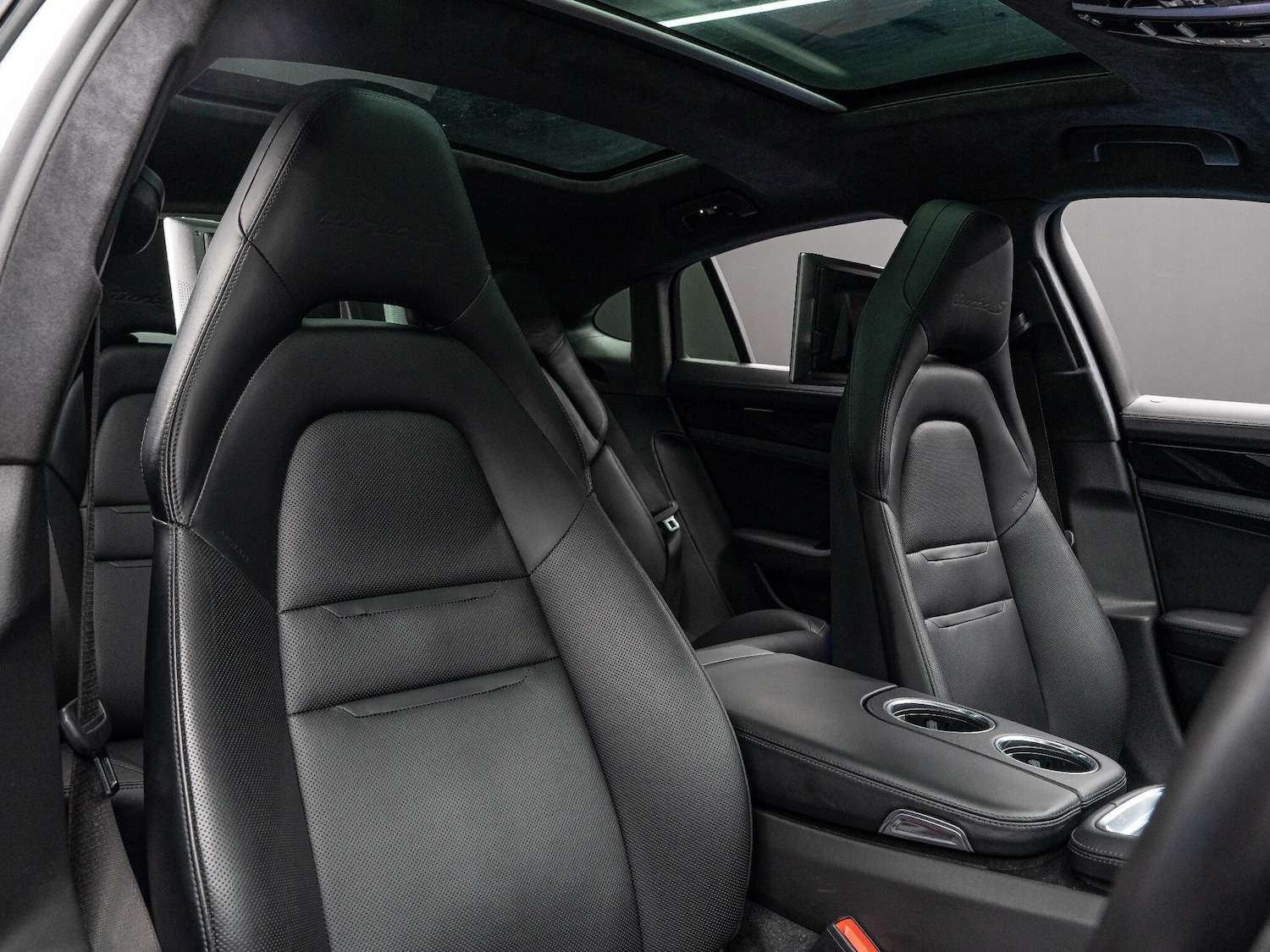 Used Porsche Panamera 2017 for sale - 76728314: Photo 12